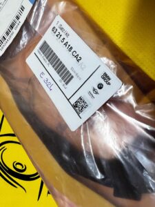 ZESTAW USZCZELEK ŚWIATEŁ KLAPY TYŁ BAGAŻNIKA BMW 5 KOMBI G31 NOWY OEM