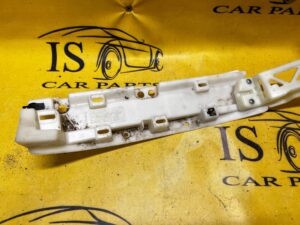 ŚLIZG MOCOWANIE ZDERZAKA LEWY TYŁ RR VOGUE L405