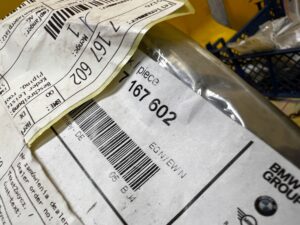 USZCZELKA LISTWY RAMY DACHU PRAWA BMW 3 E92 COUPE NOWA OEM