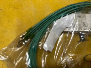 8 X STYK TULEJOWY MQS ELA Z KABLEM 0,5-0,75 MM² AG BMW NOWY OEM