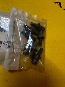 10 X KOŁEK DO NITOWANIA JEDNOSTRONNEGO BMW M6X13,5 NOWY OEM