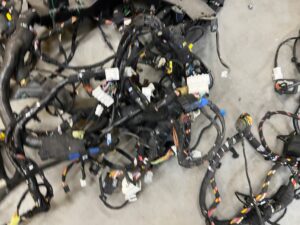 WIĄZKA INSTALACJA BEZPIECZNIKI KABINY INFINITI Q30