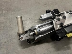 KOLUMNA KIEROWNICZA SZTYCA ELEKTRYCZNA BMW M5 F90 M8 F91 F92