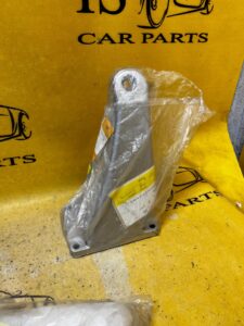 PODPORA ŁAPA WSPORNIK SILNIKA PRAWA PRAWY BMW E39 V8 535 540 540i NOWA OEM