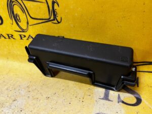 OBUDOWA SKRZYNKI BEZPIECZNIKÓW RENAULT ZOE I Z.E.