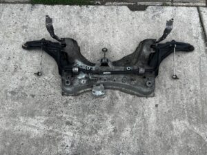 WÓZEK BELKA SANKI ZAWIESZENIE PRZÓD RENAULT CAPTUR I PRZEDLIFT 0.9 TCE