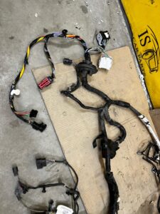 WIĄZKA KOMORY SILNIKA FORD KUGA MK3 ESCAPE MK4 1.5 USA