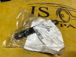 UCHWYT MOCOWANIE DODATKOWEJ POMPY WODY WĘŻA WODY BMW SERIA 1 X1 3 NOWY OEM