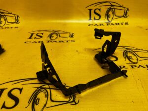 MOCOWANIE UCHWYT BLACHA PODSTAWA JAGUAR XJ X351