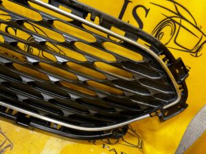 ATRAPA CHŁODNICY GRILL FORD KUGA MK3 ESCAPE MK4