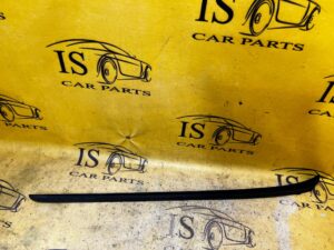 LISTWA SZYBY PRZÓD CZOŁOWEJ LEWA PORSCHE CAYENNE II 7P5