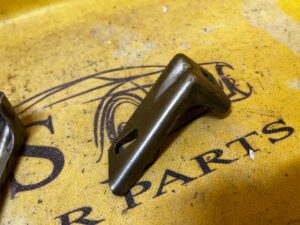 WSPORNIK UCHWYT MOCOWANIE BLASZKA BMW 5 G30