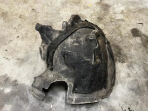 NADKOLE PRZÓD PRAWY PRAWE CZĘŚĆ TYLNA AUDI A8 D4