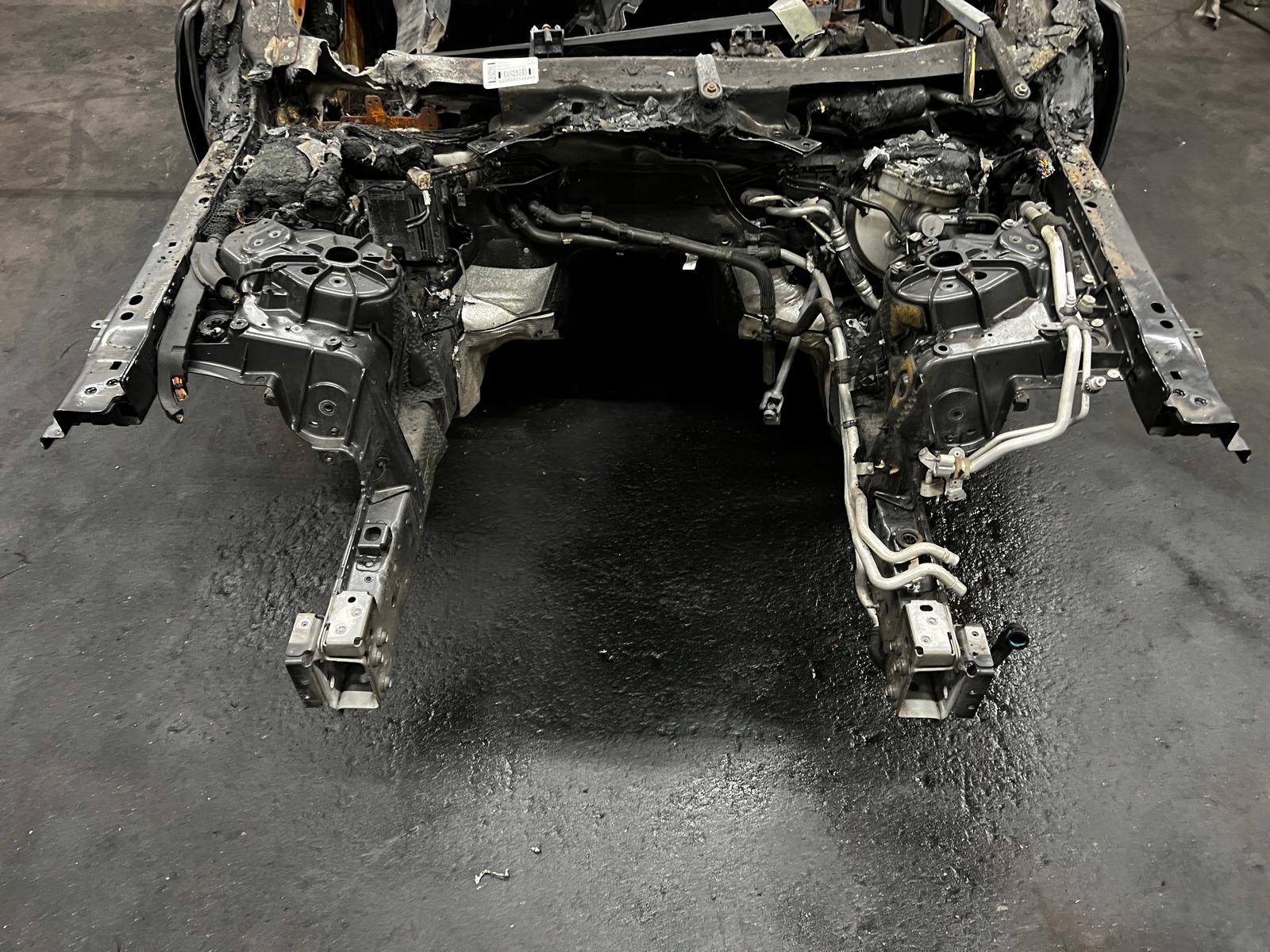 LEWY PRZÓD ĆWIARTKA PODŁUŻNICA FARTUCH PRÓG RANGE ROVER VELAR L560