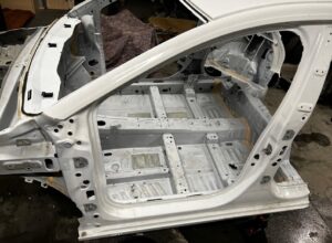 ĆWIARTKA PRZÓD PODŁUŻNICA SŁUPEK PRÓG DACH DACIA SANDERO 2023 III 3