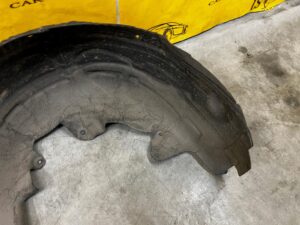 NADKOLE TYŁ PRAWE PRAWY MERCEDES CLS W257