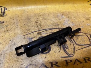 OSŁONA MOCOWANIE DYSZY SPRYSKIWACZY BMW 5 G30