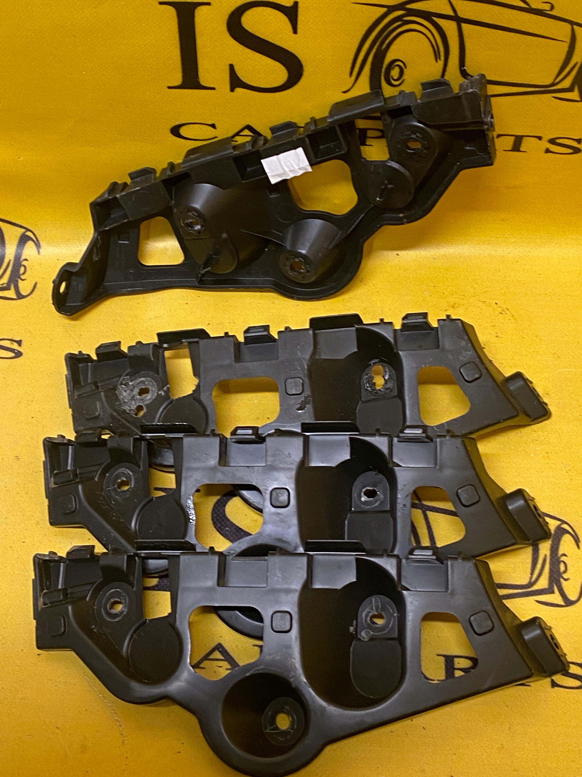 ŚLIZG ZDERZAKA LEWY TYŁ DACIA SANDERO II STEPWAY