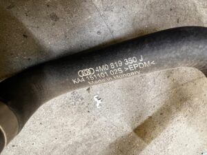 RURA RURKA PRZEWÓD WĄŻ WODY CHŁODZENIA AUDI Q7 4M0 3.0 TDI