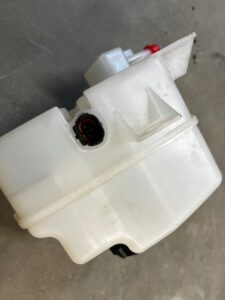 ZBIORNICZEK ZBIORNIK PRZEWODY PŁYNU HAMULCOWEGO LEXUS RX 450H III 3 AL10