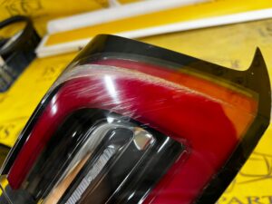 LAMPA TYŁ TYLNA PRAWY PRAWA TESLA MODEL 3 PRZEDLIFT