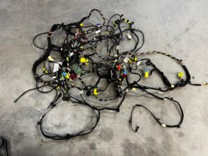 WIĄZKA INSTALACJA WNĘTRZA KABINY PEUGEOT 308 II T9