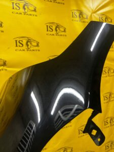 PRAWY BŁOTNIK CZARNY AGATE BLACK FORD ESCAPE MK4 USA WGNIOTKA