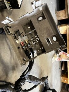 OKABLOWANIE WIĄZKA KOMORY SILNIKA FORD ESCAPE MK4 1.5 EB