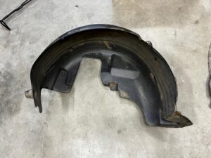 NADKOLE TYŁ TYLNE LEWY LEWE PEUGEOT 308 II T9 HB