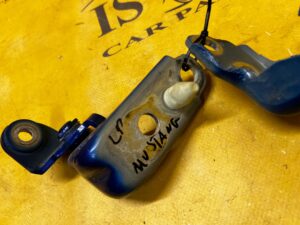 KOMPLET ZAWIASY DRZWI PRZÓD LEWY FORD MUSTANG VI N6