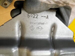 WSPORNIK MOCOWANIE BŁOTNIKA PRZÓD LEWY DACIA SANDERO III TEKQF 2023R