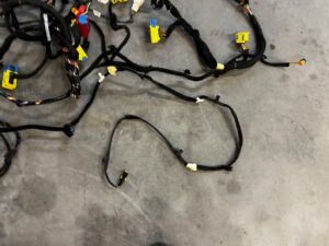 WIĄZKA INSTALACJA WNĘTRZA KABINY PEUGEOT 308 II T9