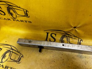 BELKA WSPORNIK WZMOCNIENIE PASA PRZÓD AUDI Q7 SQ7 4M0