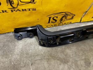 ŚLIZG MOCOWANIE PROWADNICA ZDERZAKA TYŁ BMW 1 E81 E87 NOWY OEM