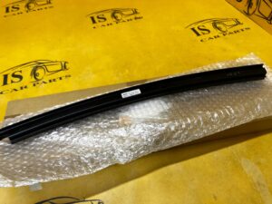 PROWADNICA SZYBY DRZWI TYŁ PRAWY PRAWA POŁYSK BMW 5 G30 M5 F90 NOWA OEM