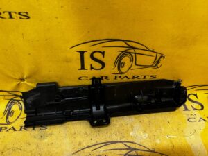 MOCOWANIE UCHWYT CHŁODNICY BMW E92 M3 7524912