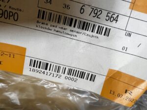 CZUJNIK KLOCKÓW HAMULCOWYCH TYŁ BMW 1 E81 E82 E87 3 E90 E91 E92 NOWY OEM