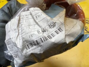 USZCZELKA WLOTU POWIETRZA DO SILNIKA BMW S63 N63 NOWA OEM