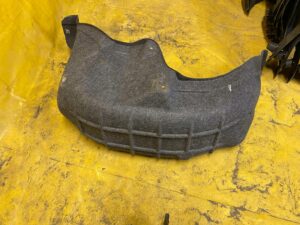 NADKOLE PRAWY TYŁ TYLNE NISSAN X-TRAIL T32 14R-