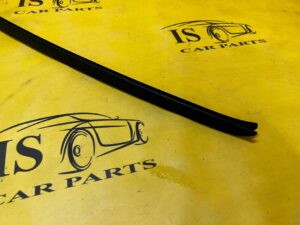 LISTWA ZGARNIAJĄCA SZYBY PRZÓD LEWY LEWA BMW X6 F16