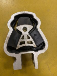 ŁAPA PODUSZKA SKRZYNI SILNIKA FORD S-MAX MK2