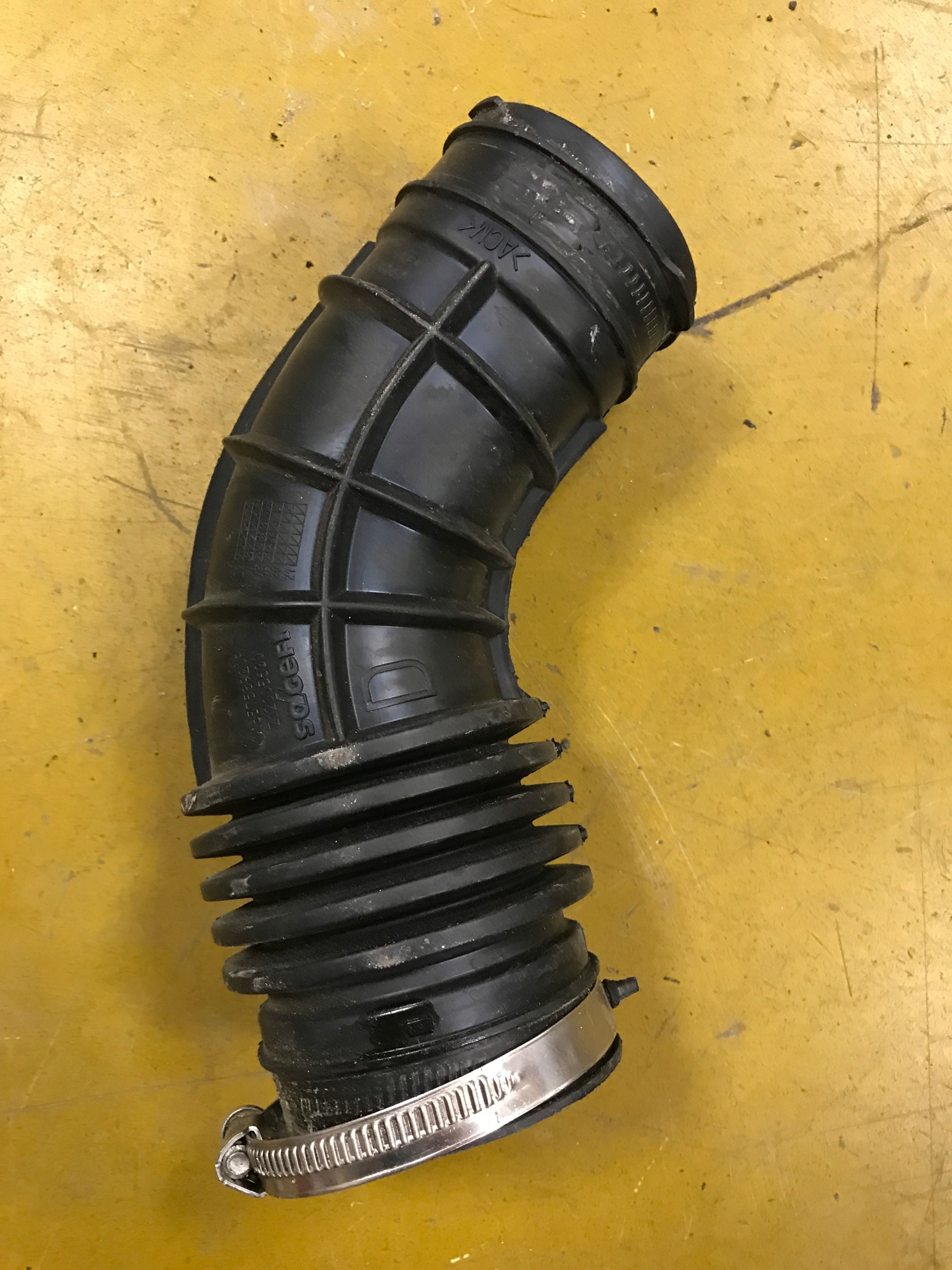 RURA DOLOT POWIETRZA RENAULT MEGANE IV 1.3 TCE