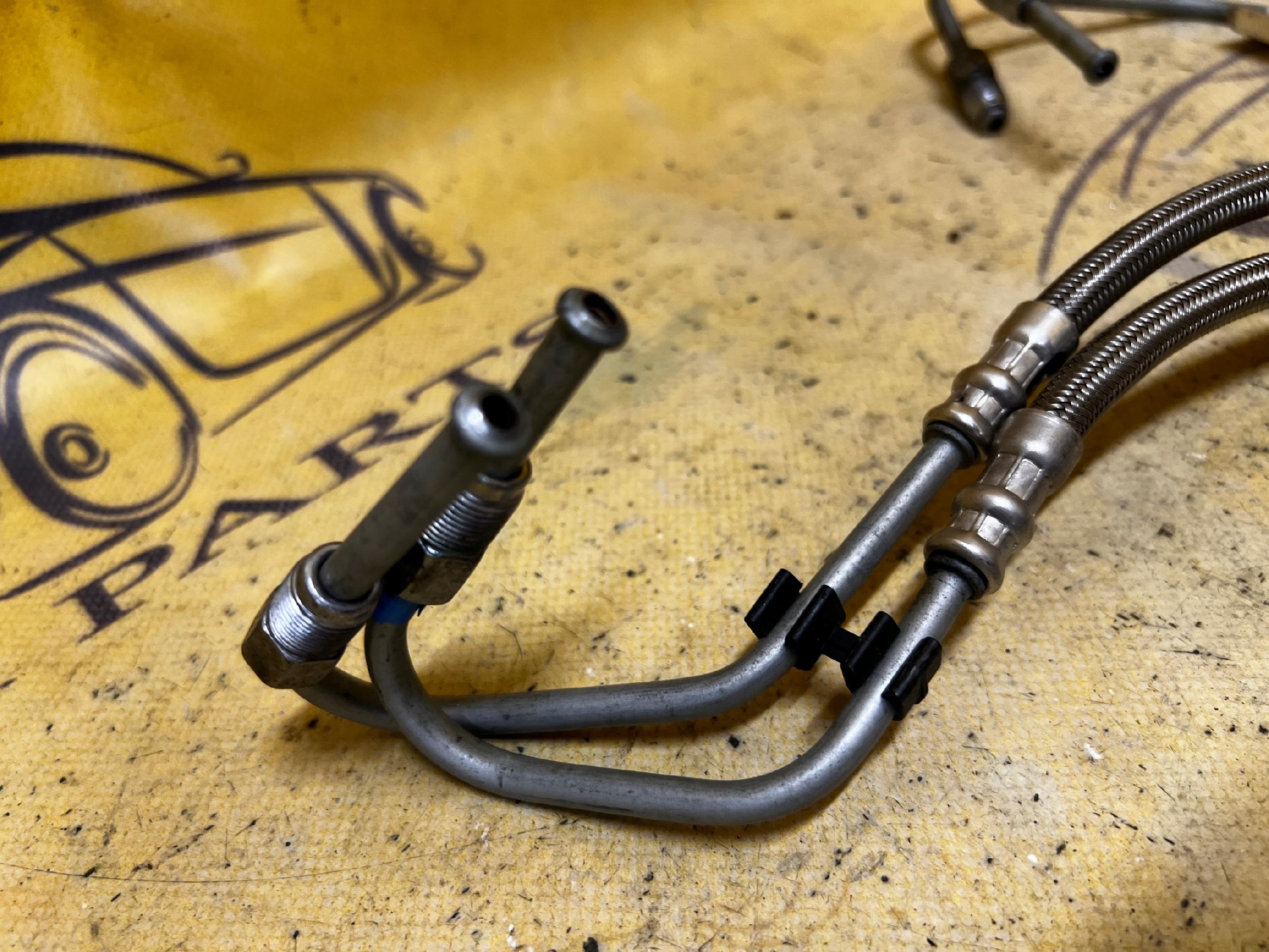 PODWÓJNY PRZEWÓD HAMULCOWY WĘŻE PRZEWODY HAMULCOWE TESLA MODEL 3 PRZEDLIFT