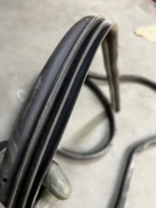 USZCZELKA KAROSERYJNA DRZWI PRZÓD RENAULT MASTER III OPEL MOVANO B