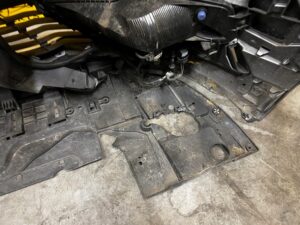 ZDERZAK PRZEDNI PRZÓD GRILL RENAULT MEGANE IV HB TED69