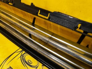 KRATKA DOLNA ŚRODKOWA ZDERZAKA PRZÓD FORD FUSION