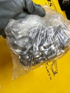 15 X ORGINALNY ZACISK OPASKA NA WĘŻE BMW L18-24 NOWY OEM