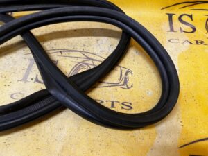 USZCZELKA POKRYWY BAGAŻNIKA KLAPY TYŁ MERCEDES E W213 KOMBI