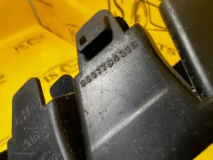 KRATKA WLOT WYLOT ZDERZAKA TYŁ LEWA LEWY RENAULT MEGANE IV RS