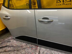 DRZWI PRAWA STRONA PRAWY PRZÓD TYŁ DACIA SANDERO III STEPWAY TEKQF 2022R